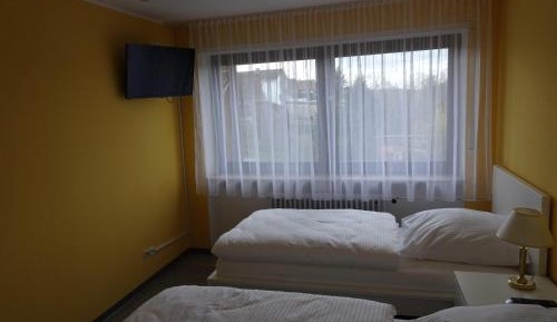 Twin Room with Shared Bathroom