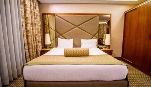 Standard Double Suite