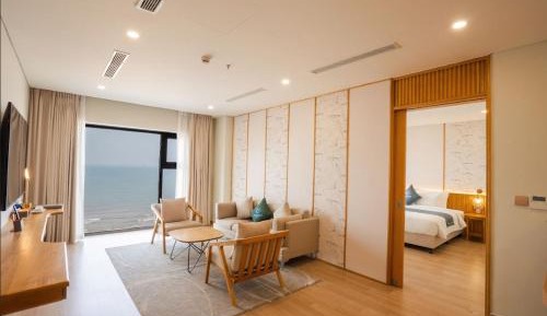 King Suite with Sea View