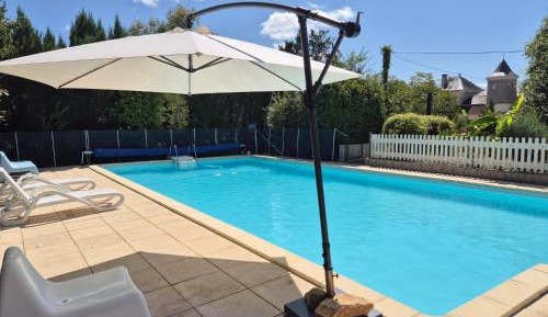 Double or Twin Room with Private Bathroom