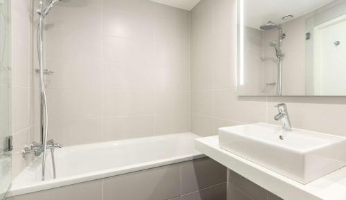 Standard Triple Room with City View