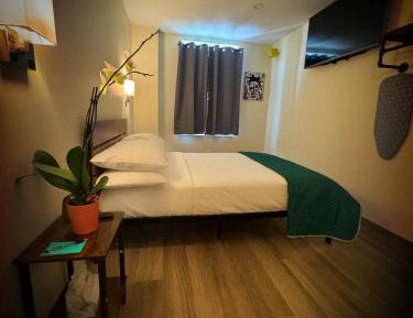 Queen Room