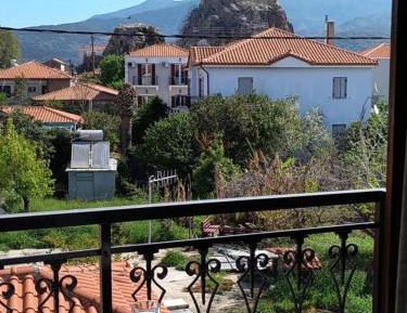 Family Room with Terrace and Partial Sea View