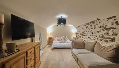 Superior One-Bedroom Apartment