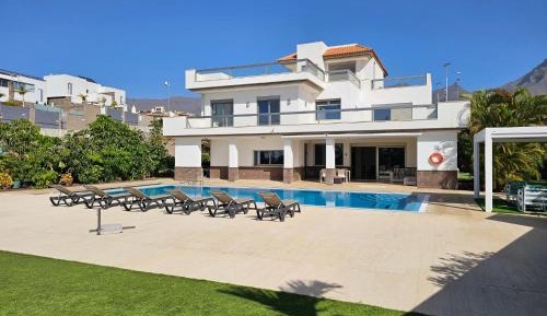 Villa with Private Pool