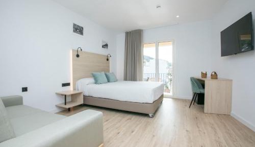 Classic Quadruple Room