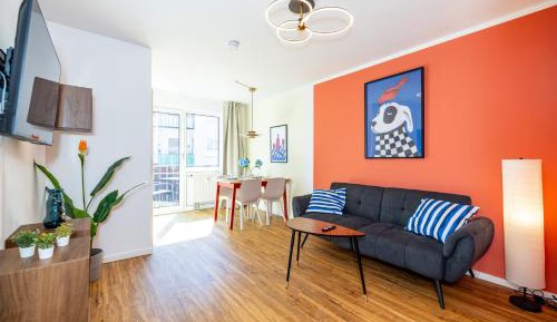 One-Bedroom Apartment with Balcony