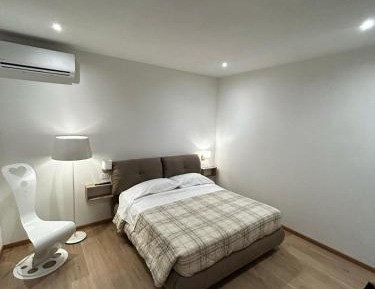 Two-Bedroom Deluxe Apartment with Balcony