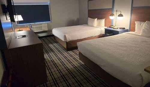 Queen Room with Two Queen Beds - Non-Smoking