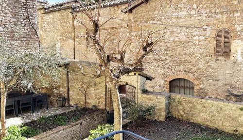 Double Room with Balcony (3 Adults)