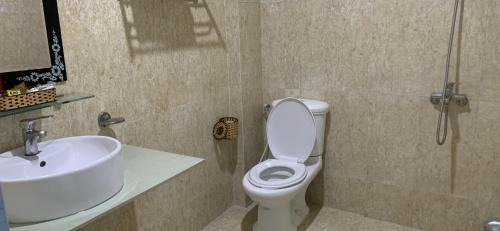 Triple Room with Private Bathroom