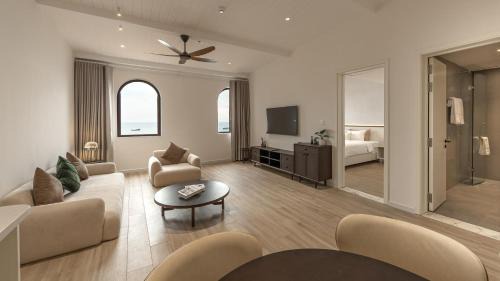 One-Bedroom Apartment - Oceanfront