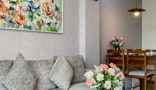 One-Bedroom Apartment with Balcony