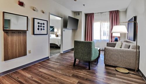 Two-Bedroom Suite - Non-Smoking