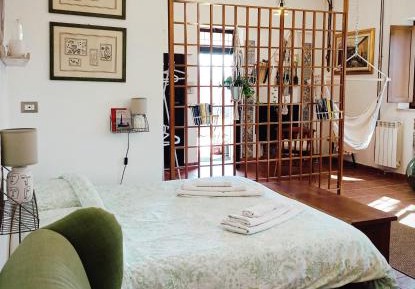 Deluxe Room (2 Adults + 1 Child)