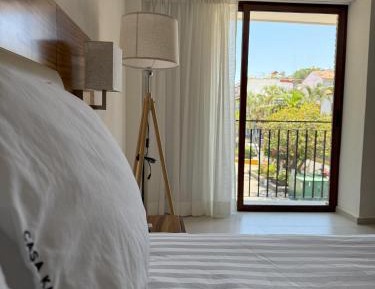 Queen Room with Balcony