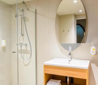 One-Bedroom Apartment (4 Adults)