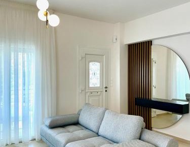 Two-Bedroom Deluxe Apartment with Balcony