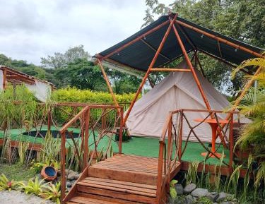 Queen Room with Garden View