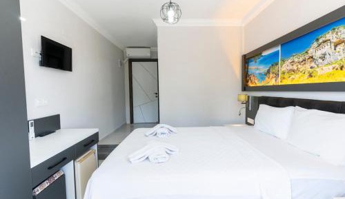 Double Room with Pool View