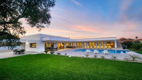 Deluxe Villa