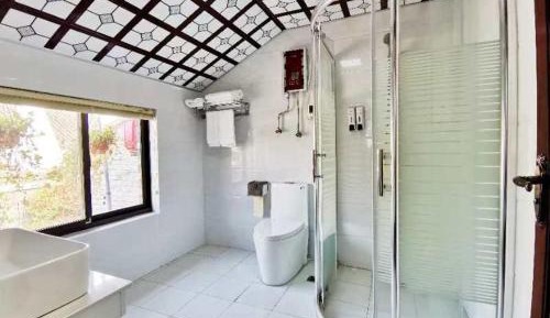 Double Room with Private Bathroom