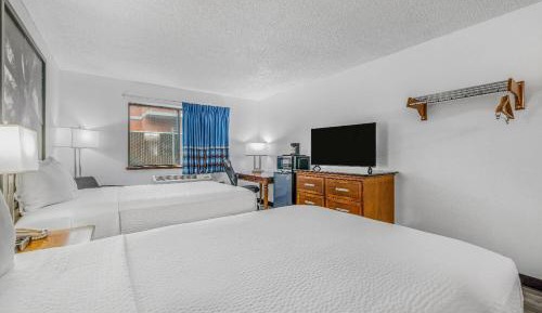 Deluxe Double Room with Two Double Beds - Non-Smoking