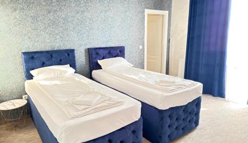 Superior Deluxe Double or Twin Room 