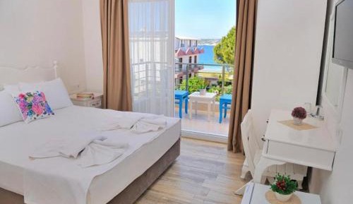 Deluxe Double Room with Sea View