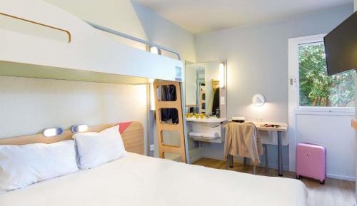 Double Room with Bunk Bed