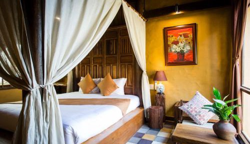 Double Room with Private Bathroom