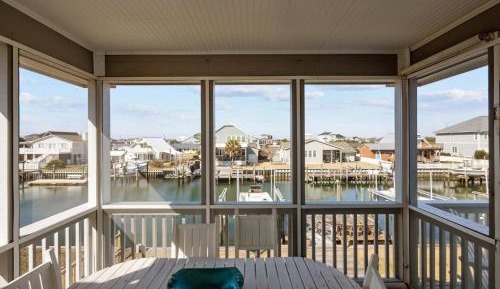 Four-Bedroom Holiday Home