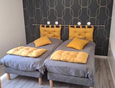 Twin Room with Private Bathroom