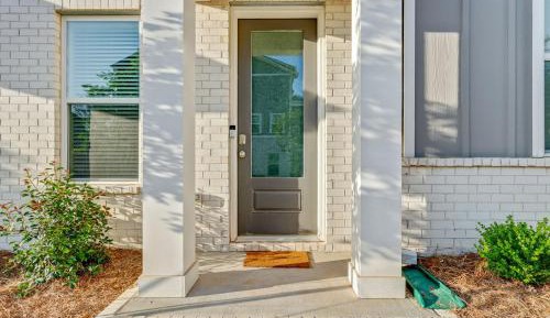 Three-Bedroom Townhouse