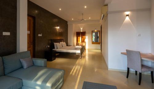 Suite with Garden View