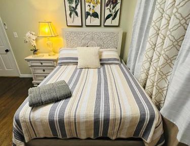 Double Room with Shared Bathroom