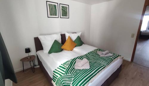 One-Bedroom Apartment with Balcony