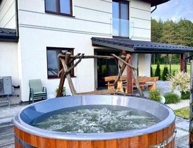Family Room with Garden View