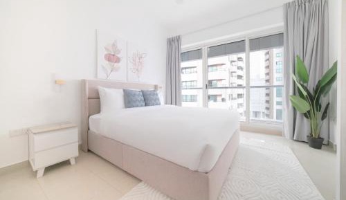 One-Bedroom Deluxe Apartment