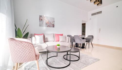 One-Bedroom Standard Apartment