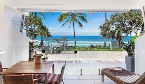 Direct Beach Access Apartment