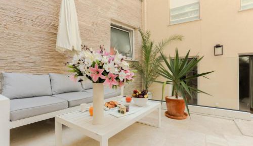 Deluxe Room with Terrace 