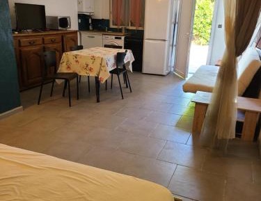 One-Bedroom House