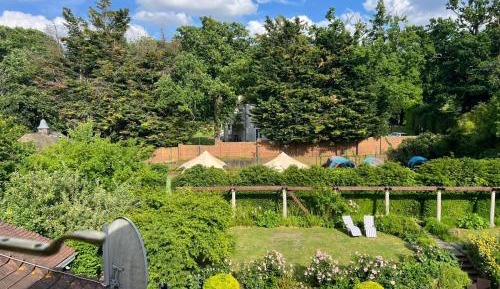 Deluxe Double or Twin Room with Garden View
