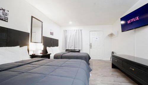 Queen Room with Two Queen Beds