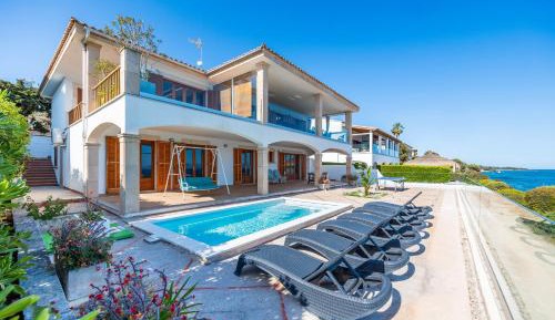 Villa with Sea View