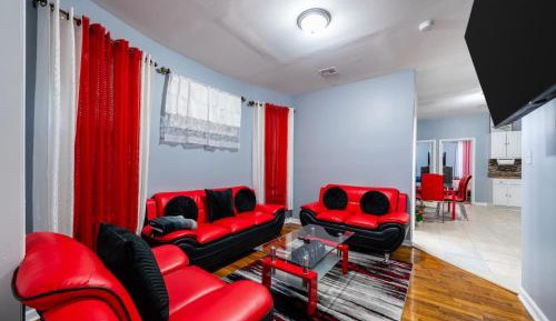 Three-Bedroom Holiday Home 