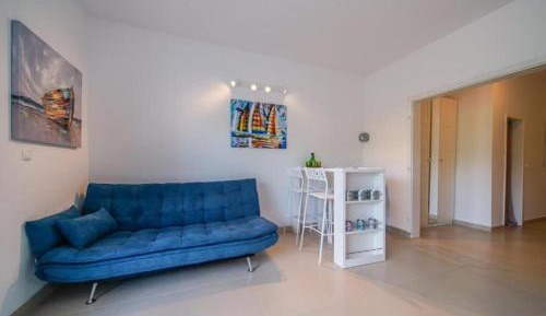 Three-Bedroom Apartment with Terrace