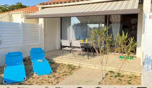 Holiday Home (4 Adults)
