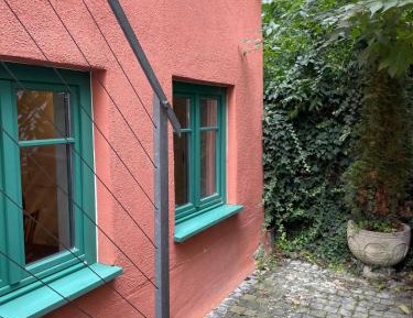 One-Bedroom Standard Apartment